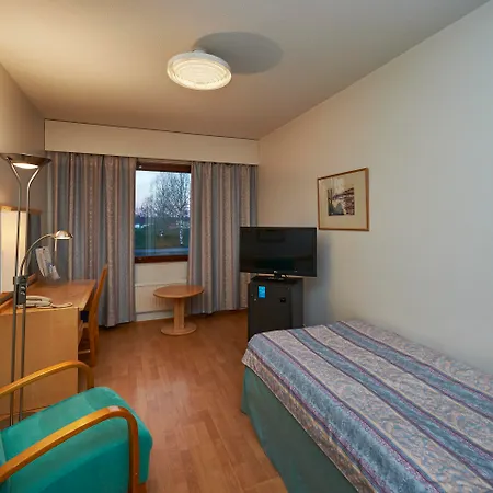 酒店 凯米斯堪迪酒店 4*