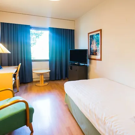 酒店 凯米斯堪迪酒店 4*